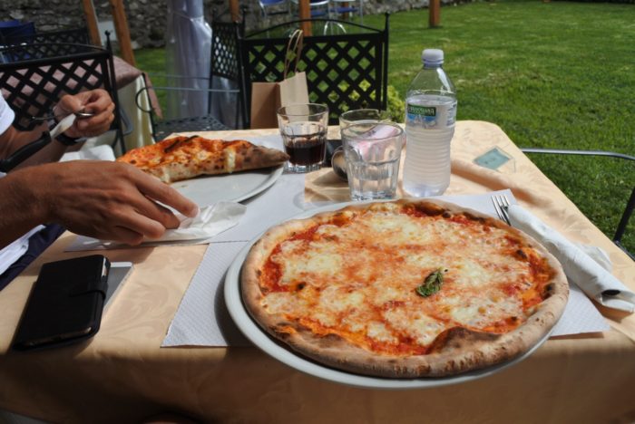Pizza_italien_amalfikusten_Ravello